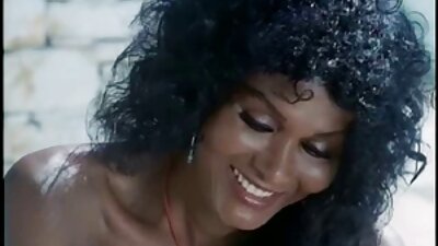 จ้างห้องในโรงแรมแล้วกะเหรี่ยงจะมาให้คุณเย็ดเธอแน่นอน