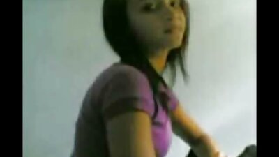 งานเป่ากลายเป็นร่วมเพศปากของเธอ